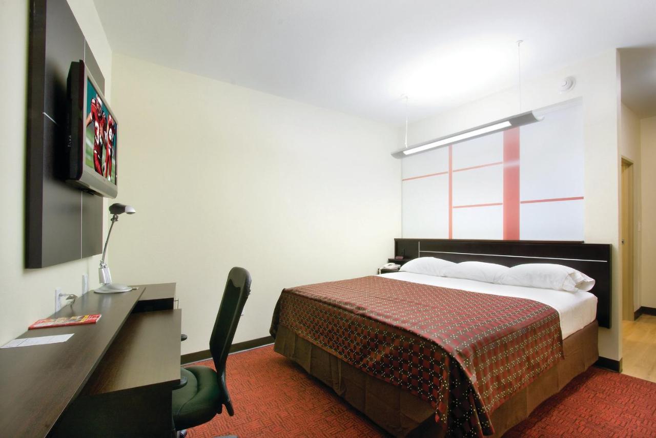 Red Roof Inn & Suites Beaumont Buitenkant foto